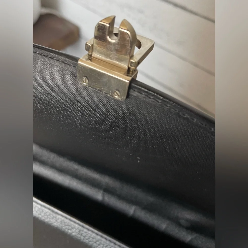 Burberry Vintage Classic Black Leather Top-Handle Satchel Bag - Picture 11 of 15